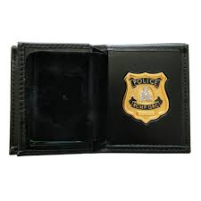 108572-Recessed Wallet RCMP